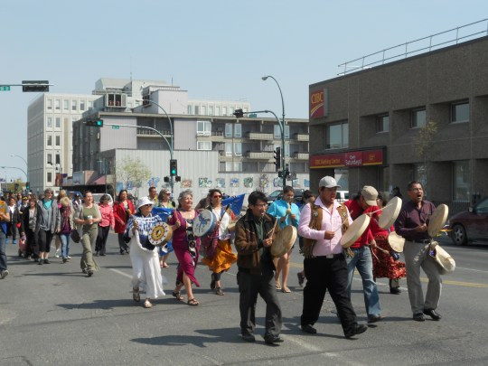 Walking to Northern United Place